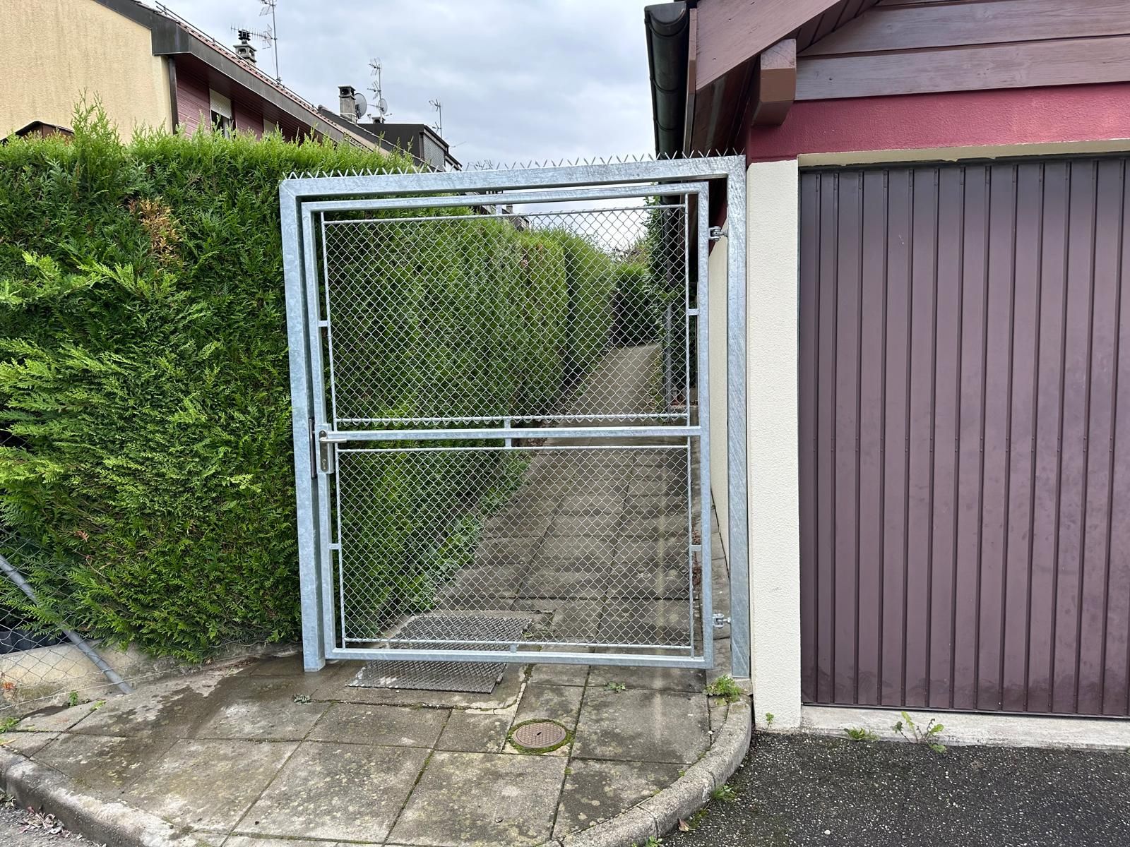 Portails, Portillon en grillage simple torsion, Grand-Saconnex