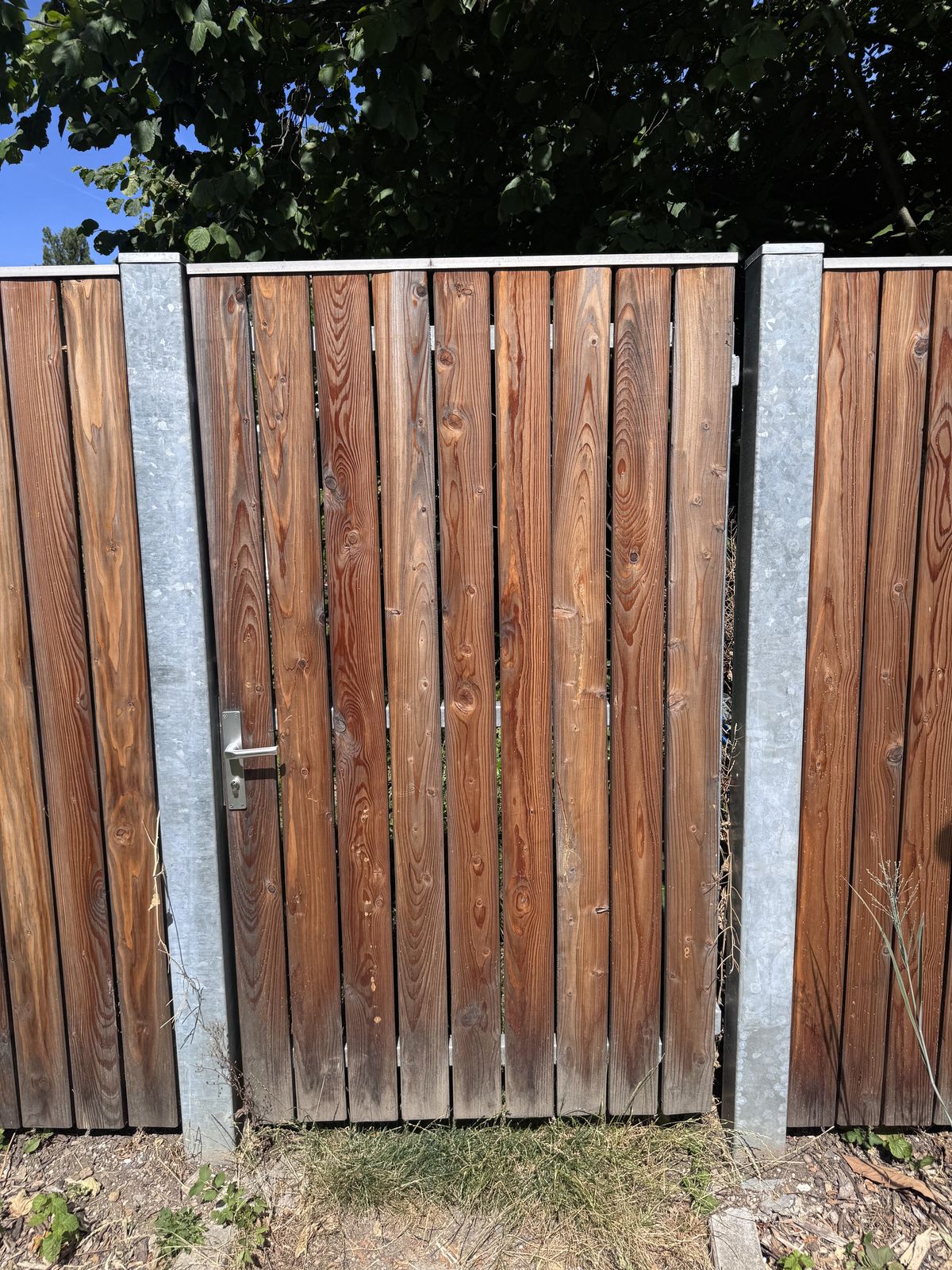 Portails, Portail en mélèze, Pregny-Chambésy